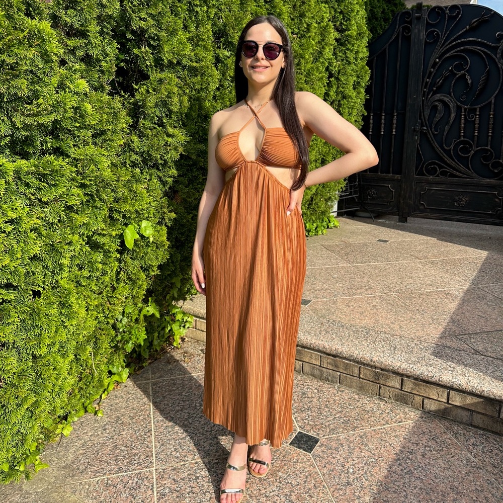 Pretty Pleats Cutout Midi Dress